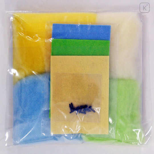 Japan Hamanaka Aclaine Needle Felting Kit - Yellow Macaron Cats - 3