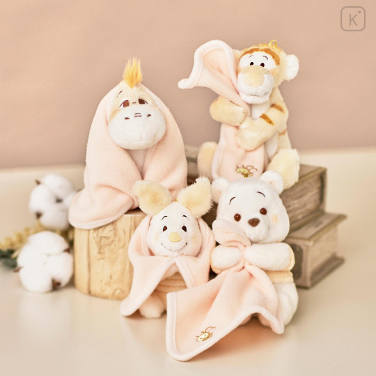 Japan Disney Store Fluffy Plush Keychain - Pooh : White Pooh Series - 8