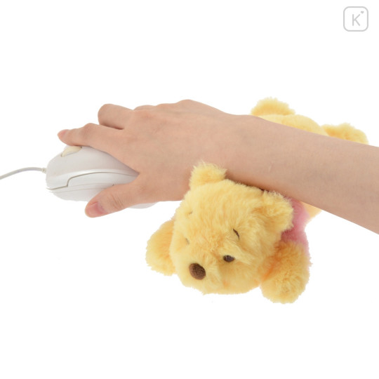 Japan Disney Store Wrist Rest - Pooh : Fluffy Fuwamoco Zakka - 4
