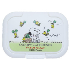 Japan Peanuts Peel-off Wet Tissue Lid (S) - Snoopy & Woodstock / Friends Forever Green