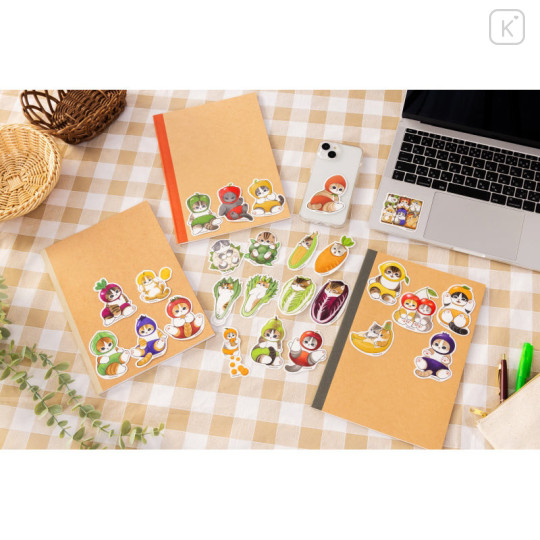 Japan Mofusand Mofumofu Marche Vinyl Sticker - Vegetable Cat / Eggplant - 2