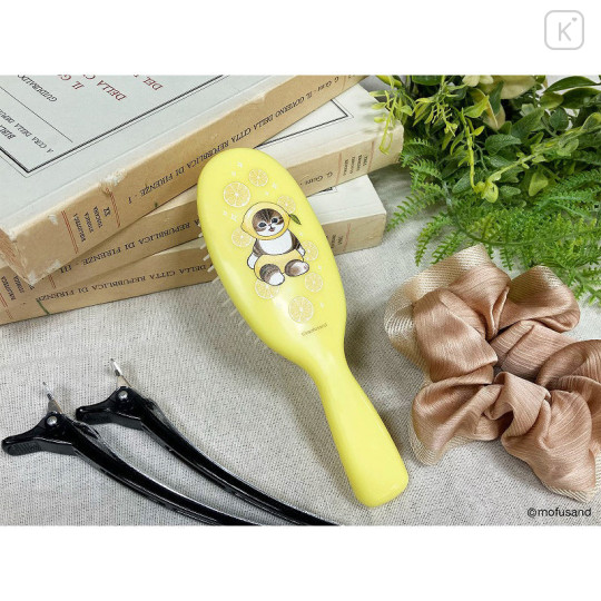 Japan Mofusand Mofumofu Marche Hair Brush - Fruit Cat / Lemon Nyan - 2