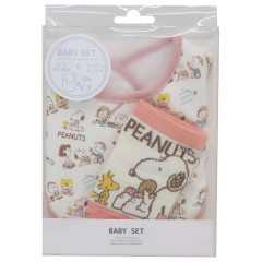 Japan Peanuts Bib & Socks Set - Snoopy / Kids Pink