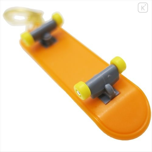 Japan Disney Skateboard Keychain - Chip & Dale - 2