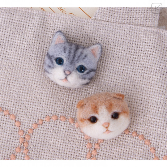 Japan Hamanaka Wool Needle Felting Kit - American Shorthair Scottish Fold Cat Brooch - 1