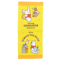Japan Disney Face Towel - Pooh & Piglet / Reading