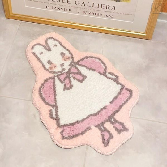 Japan Sanrio Soft Fluffy Die-Cut Carpet Mat - Marroncream / Smile - 2