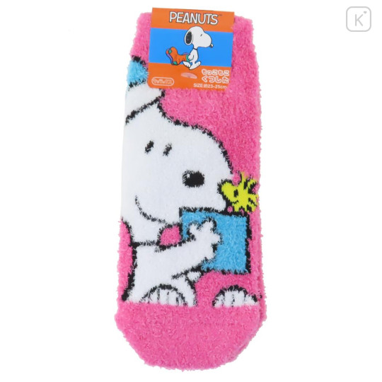 Japan Peanuts Fluffy Socks - Snoopy / Christmas Pink Blue - 1