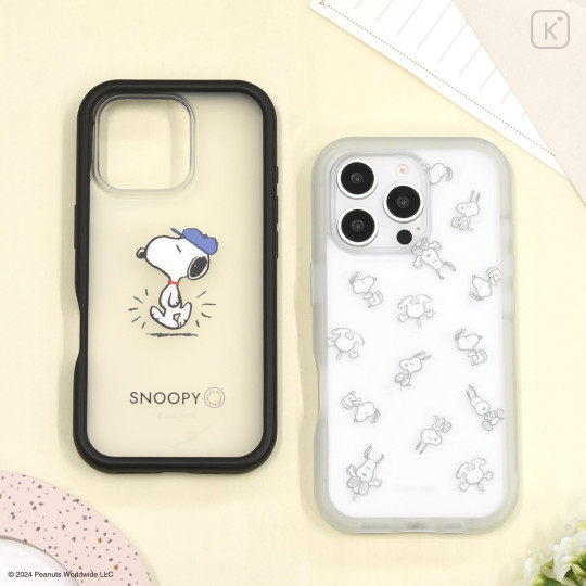 Japan Peanuts Plump Frame iPhone 16 Pro Case - Snoopy : All-over - 6
