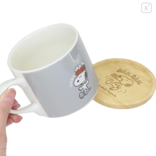 Japan Peanuts Porcelain Mug with Wooden Lid - Snoopy : Food Time Grey - 2