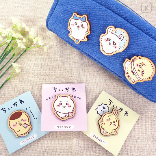 Japan Chiikawa Wood Badge - Momonga - 2