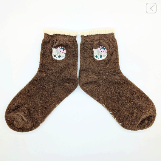 Japan Mofusand Fluffy Low Crew Socks - Strawberry Cat Embroidery Brown - 1
