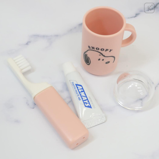Japan Peanuts Toothbrush Set - Snoopy : Cherry Pink - 3