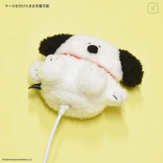 Japan Peanuts AirPods Pro Fluffy Case - Snoopy - 4