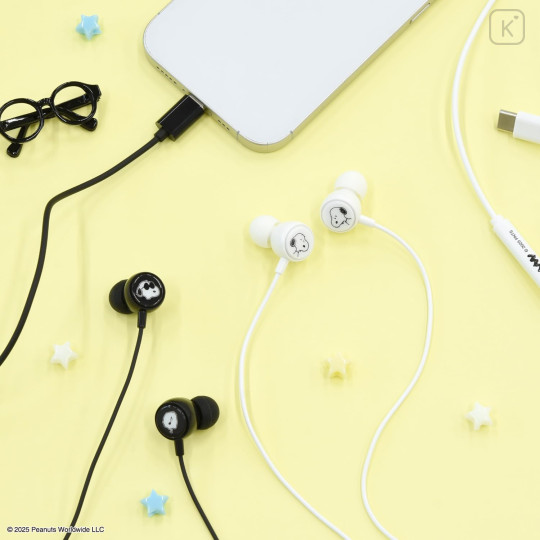 Japan Peanuts USB Type-C Stereo Earbuds with Remote Control Microphone - Snoopy : White - 5