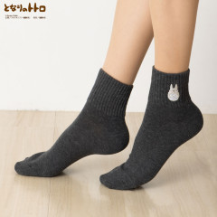 Japan Ghibli Embroidered Low Crew Socks - My Neighbor Totoro : Charcoal