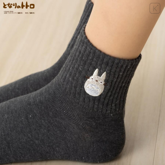 Japan Ghibli Embroidered Low Crew Socks - My Neighbor Totoro : Charcoal - 4