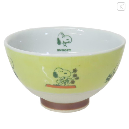 Japan Peanuts Hasami Ware Rice Bowl - Snoopy : Yellow Green - 1
