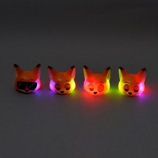 Japan Disney Store Bath Ball with Random Glowing Mascot - Zootopia : Nick Wilde Face Blind Box - 5