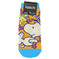 Japan Peanuts Fluffy Socks - Snoopy & Woodstock : Flower Orange Blue