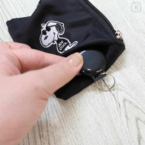 Japan Peanuts Pass Case Card Holder & Coin Case & Reel - Snoopy : Joe Cool Black - 4