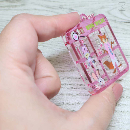 Japan Disney Acrylic Charm Keychain - Zootopia : Nick Model Style - 2