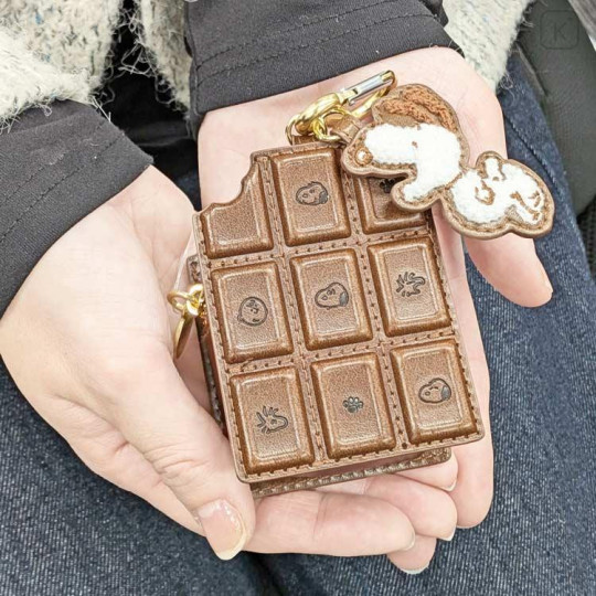 Japan Peanuts Mini Accessory Case With Carabiner - Snoopy : Bite Chocolate Bar - 4