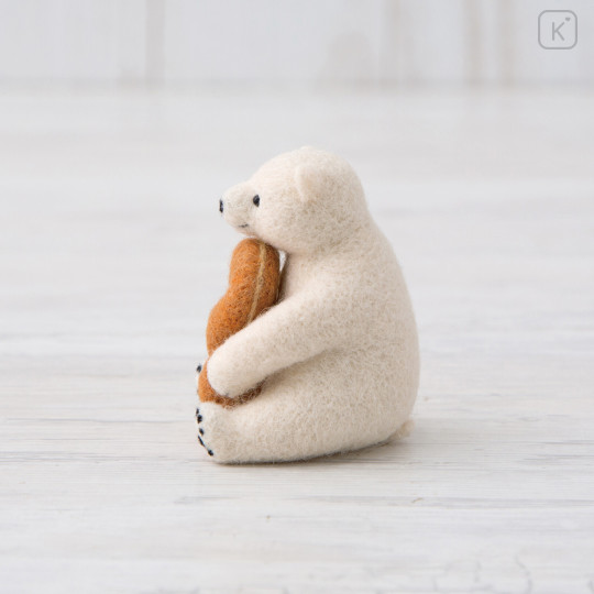 Japan Hamanaka Wool Needle Felting Kit - Polar Bear Twisted Bread - 2