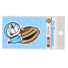 Japan Doraemon Vinyl Sticker - Doraemon Hugh Dorayaki