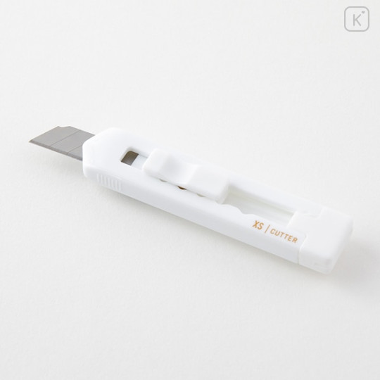 Japan Midori XS Cutter - White A - 3