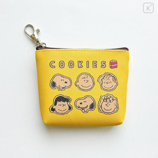 Japan Peanuts Triangular Mini Pouch - Snoopy : Yummy Cookie Days Yellow - 1