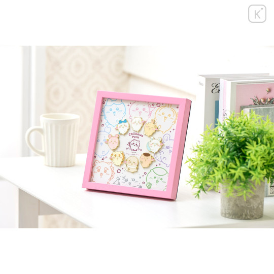Japan Chiikawa Pin Badge Set with Picture Frame - Characters : Chiikawa Park - 2