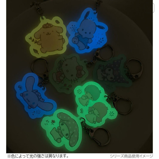Japan Sanrio Glow-in-the-Dark Luminous Acrylic Keychain - Kuromi : Playing in the field - 3