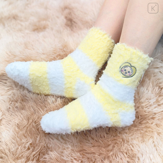 Japan Chiikawa Fluffy Low Crew Socks - Usagi (Chiikawa) : Striped Heart Light Yellow - 3
