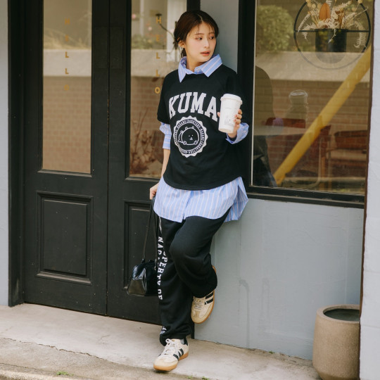 Japan Nagano College Style T-Shirt (M) - Joke Bear Black - 2