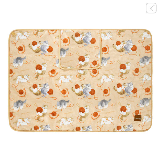 Japan Mofusand Warm 3-Way Blanket with Storage Pocket - Yarn - 1