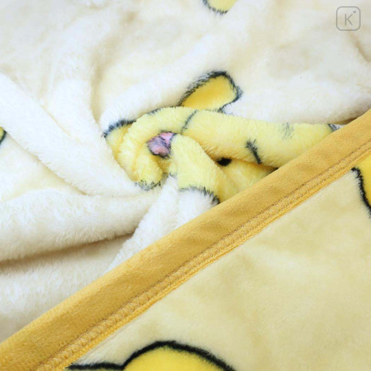 Japan Disney Flannel Lap Blanket - Pooh : Face Yellow - 2